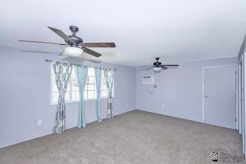 Living - 285 E 26 St, Yuma, AZ 85364 photo 2 of 2