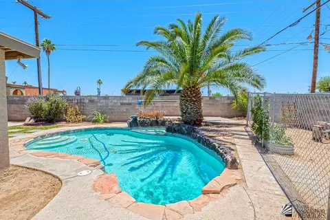 Exterior - 285 E 26 St, Yuma, AZ 85364 photo 2 of 11