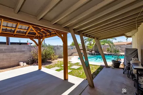 Exterior - 285 E 26 St, Yuma, AZ 85364 photo 9 of 11