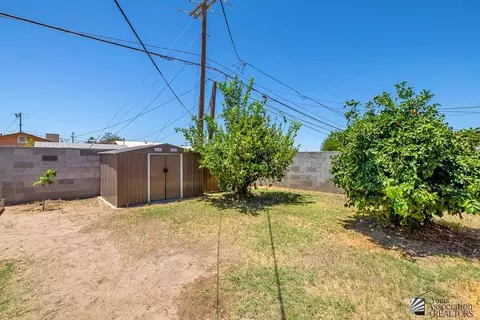 Exterior - 285 E 26 St, Yuma, AZ 85364 photo 3 of 11