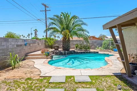 Exterior - 285 E 26 St, Yuma, AZ 85364 photo 7 of 11