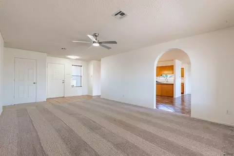 Living - 11255 E 27 St, Yuma, AZ 85367 photo 4 of 8