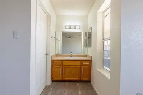 Bath - 11255 E 27 St, Yuma, AZ 85367 photo 2 of 3