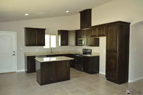 Kitchen - 13132 E 55 Ln, Yuma, AZ 85367 photo 1 of 1