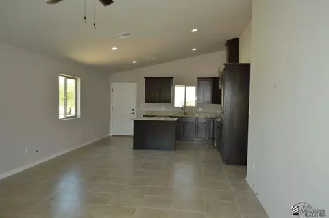 Living - 13132 E 55 Ln, Yuma, AZ 85367 photo 1 of 2