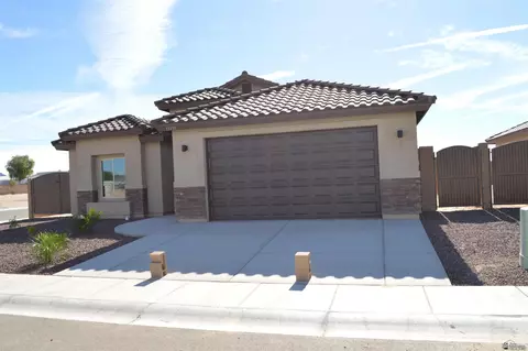 Exterior - 13131 E 54 Dr, Yuma, AZ 85367 photo 2 of 6
