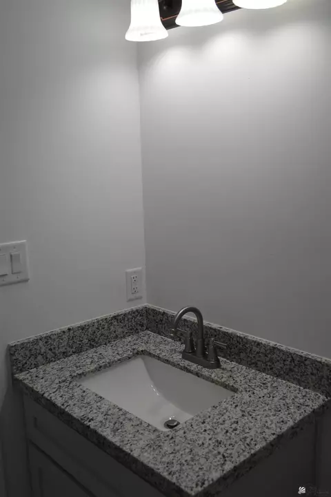 Bath - 13131 E 54 Dr, Yuma, AZ 85367 photo 4 of 4