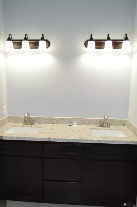 Bath - 13112 E 54 St, Yuma, AZ 85367 photo 1 of 5