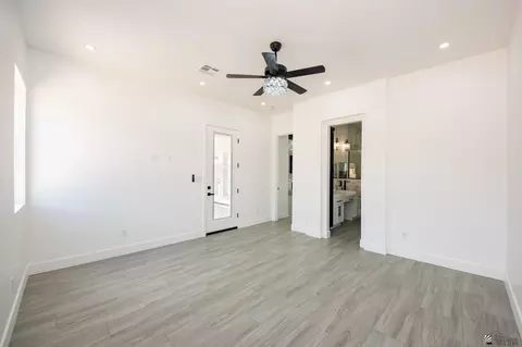 Bedroom - 7948 E 34 Ln, Yuma, AZ 85365 photo 2 of 6
