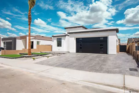 Exterior - 7948 E 34 Ln, Yuma, AZ 85365 photo 4 of 10