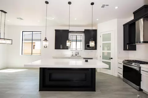 Kitchen - 7948 E 34 Ln, Yuma, AZ 85365 photo 1 of 8