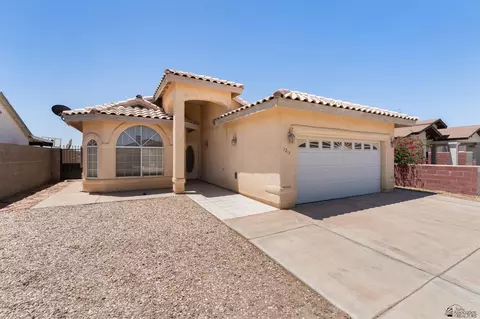 1217 E California St, San Luis, AZ 85349