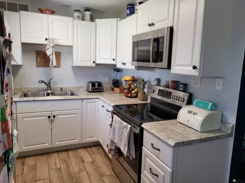 900 E 25 St, Yuma, AZ 85365 photo 3