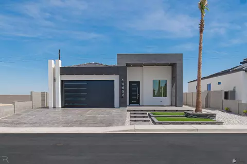 Exterior - 10652 E 45 Pl, Yuma, AZ 85367 photo 7 of 10
