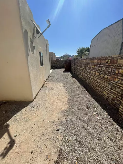 Exterior - 13669 E 55 St, Yuma, AZ 85367 photo 14 of 17