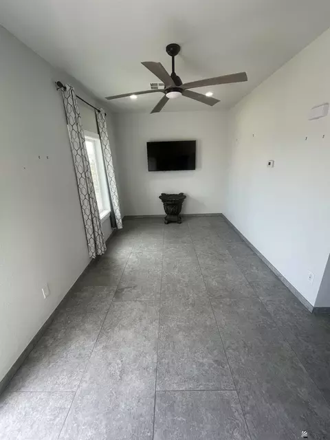 Living - 13669 E 55 St, Yuma, AZ 85367 photo 1 of 1