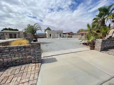 Exterior - 13669 E 55 St, Yuma, AZ 85367 photo 5 of 17