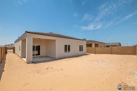 Exterior - 7882 E 35 Pl, Yuma, AZ 85365 photo 5 of 9