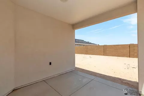 Exterior - 7882 E 35 Pl, Yuma, AZ 85365 photo 3 of 9