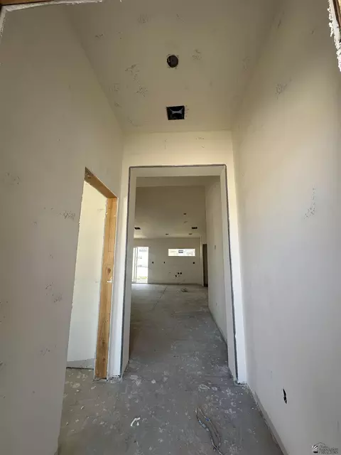 Entry Way - 10811 E 45 Pl, Yuma, AZ 85367 photo 1 of 2