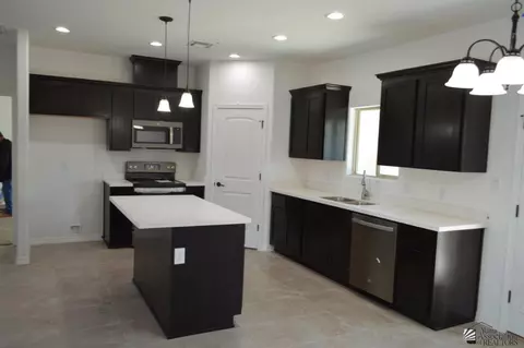 Kitchen - 13123 E 54 St, Yuma, AZ 85367 photo 2 of 2