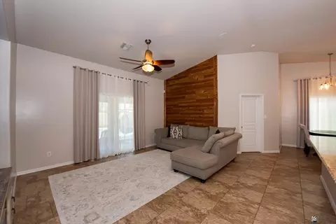 Living - 11660 E 36 St, Yuma, AZ 85367 photo 2 of 2