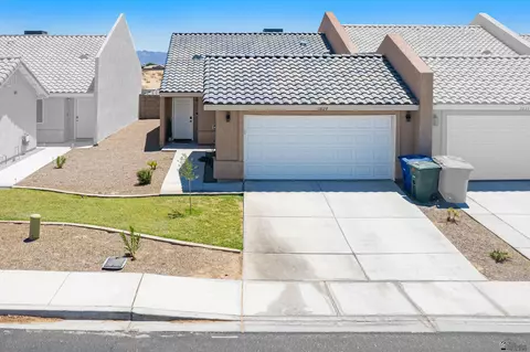 3827 S Desert Sky Dr, Yuma, AZ 85365