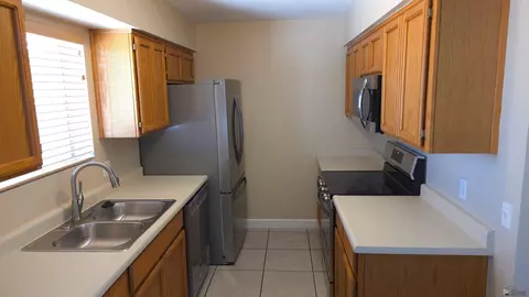 Kitchen - 2873 S 28 Dr, Yuma, AZ 85364 photo 1 of 4
