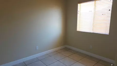 Bedroom - 2873 S 28 Dr, Yuma, AZ 85364 photo 2 of 2