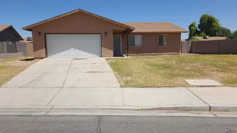 2873 S 28 Dr, Yuma, AZ 85364