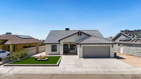 306 N Escamilla Ct, San Luis, AZ 85336