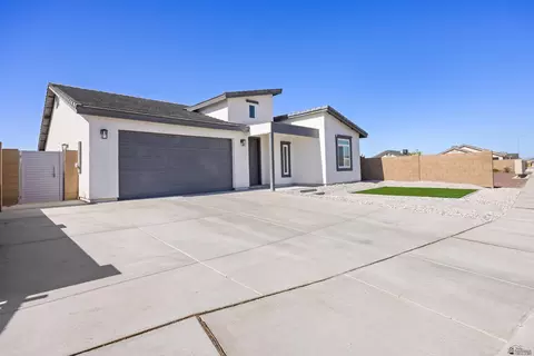 Exterior - 7967 E 35 Pl, Yuma, AZ 85365 photo 4 of 4