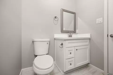 Bath - 7967 E 35 Pl, Yuma, AZ 85365 photo 5 of 5