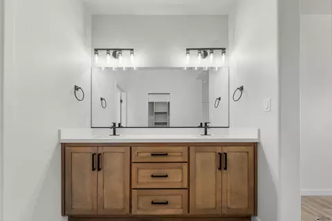 Bath - 10792 E 45 Ln, Yuma, AZ 85367 photo 3 of 5