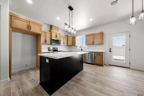 Kitchen - 10792 E 45 Ln, Yuma, AZ 85367 photo 1 of 4