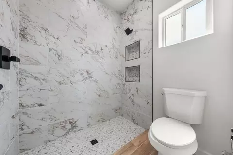 Bath - 10792 E 45 Ln, Yuma, AZ 85367 photo 5 of 5