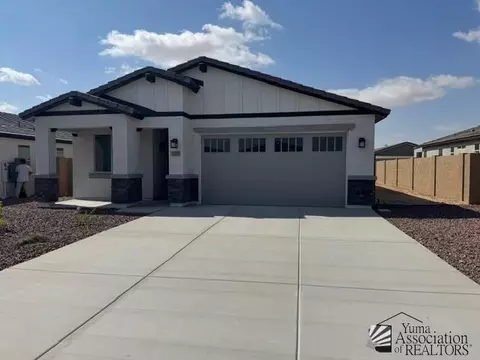 7587 E 35 St, Yuma, AZ 85365