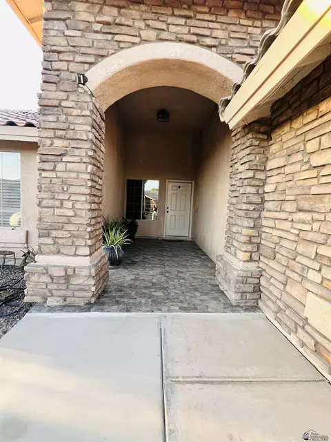 Exterior - 6332 E 46 Pl, Yuma, AZ 85365 photo 6 of 15