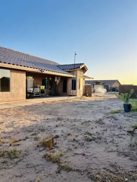 Exterior - 6332 E 46 Pl, Yuma, AZ 85365 photo 12 of 15