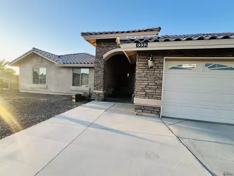 Exterior - 6332 E 46 Pl, Yuma, AZ 85365 photo 4 of 15