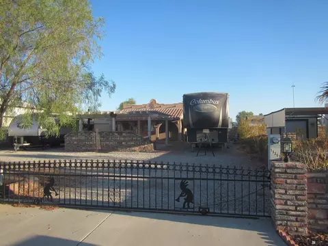 Exterior - 13367 E 53 Ln, Yuma, AZ 85367 photo 2 of 10