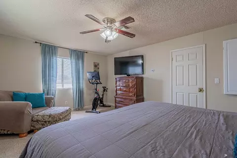 Bedroom - 2110 E 27 St, Yuma, AZ 85364 photo 5 of 8