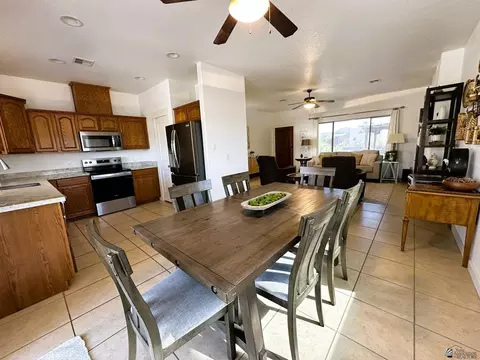 Dining - 14538 E 52 St, Yuma, AZ 85367 photo 3 of 3