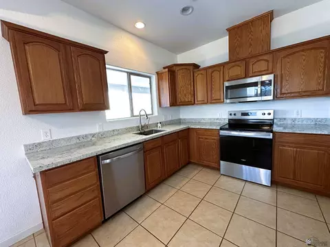 Kitchen - 14538 E 52 St, Yuma, AZ 85367 photo 1 of 3
