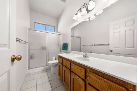 Bath - 14484 E 55 Ln, Yuma, AZ 85367 photo 5 of 6