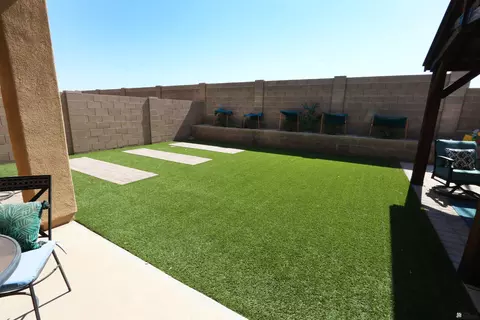 Exterior - 6015 E Morning Ln, Yuma, AZ 85365 photo 2 of 7