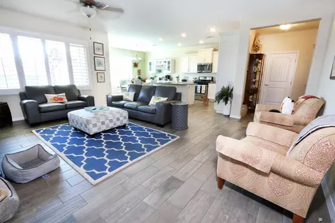 Living - 6015 E Morning Ln, Yuma, AZ 85365 photo 3 of 3