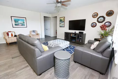 Living - 6015 E Morning Ln, Yuma, AZ 85365 photo 1 of 3