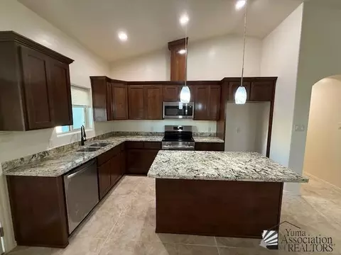 Kitchen - 13882 E 47 Ln, Yuma, AZ 85367 photo 2 of 2