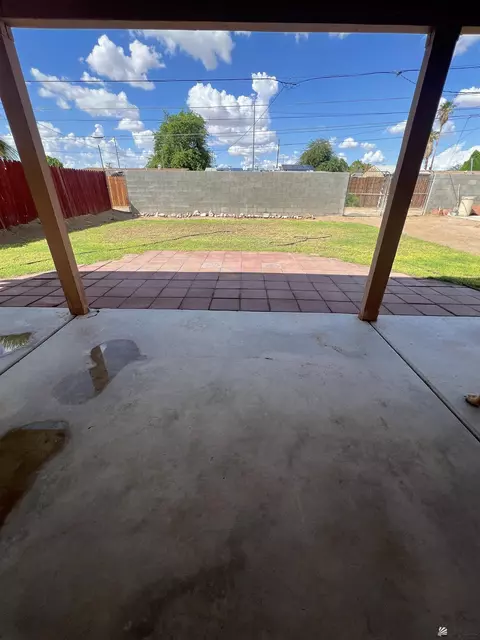 Exterior - 1314 E 24 Pl, Yuma, AZ 85365 photo 8 of 11